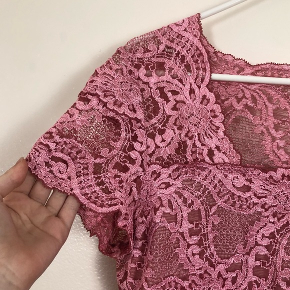 Kay Celine Floral Lace Top - Picture 3 of 5